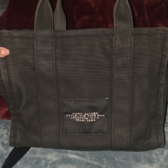 Marc Jacobs Black Messenger Bag - Picture 4 of 5